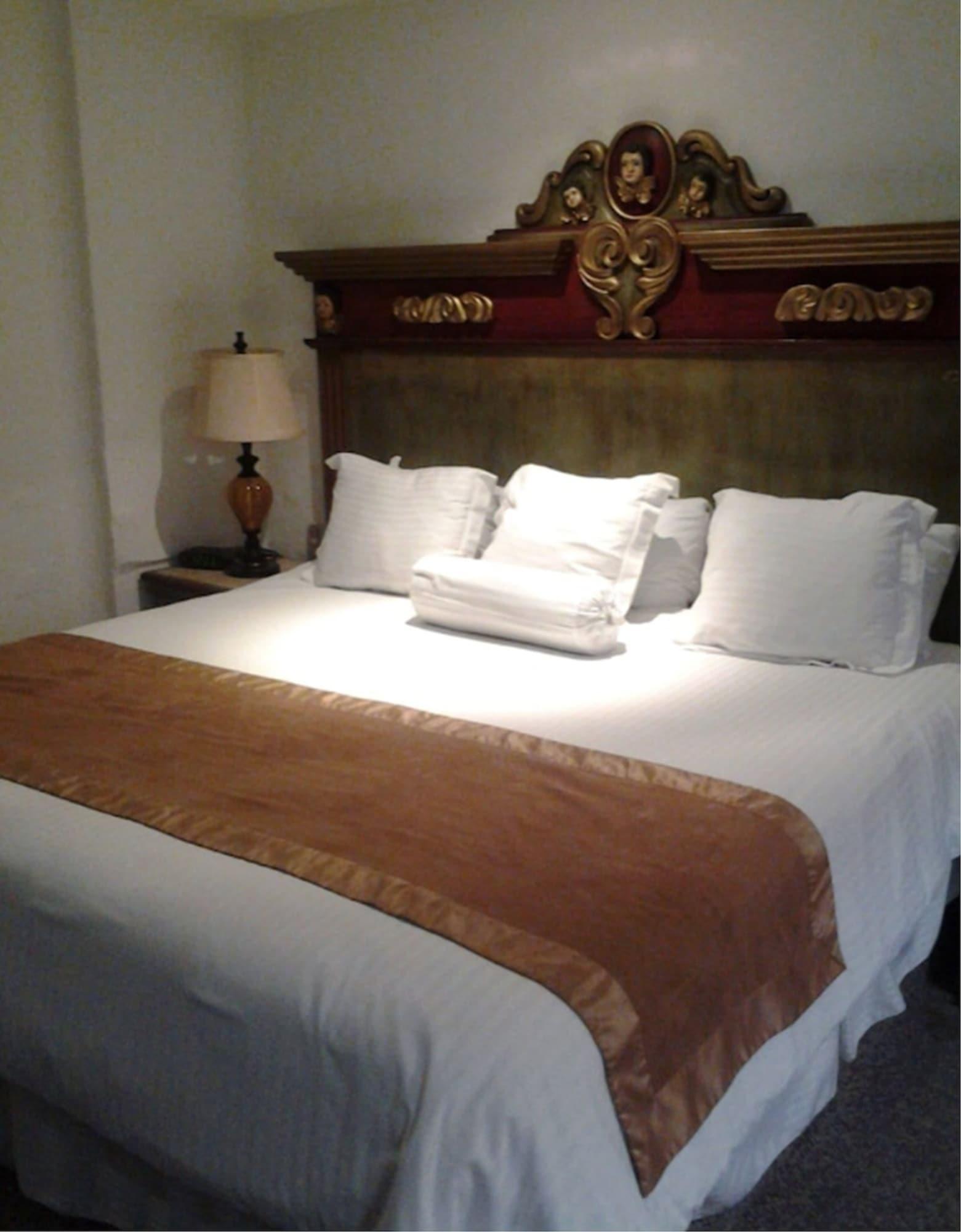 Howard Johnson By Wyndham Morelia Calle Real Ngoại thất bức ảnh
