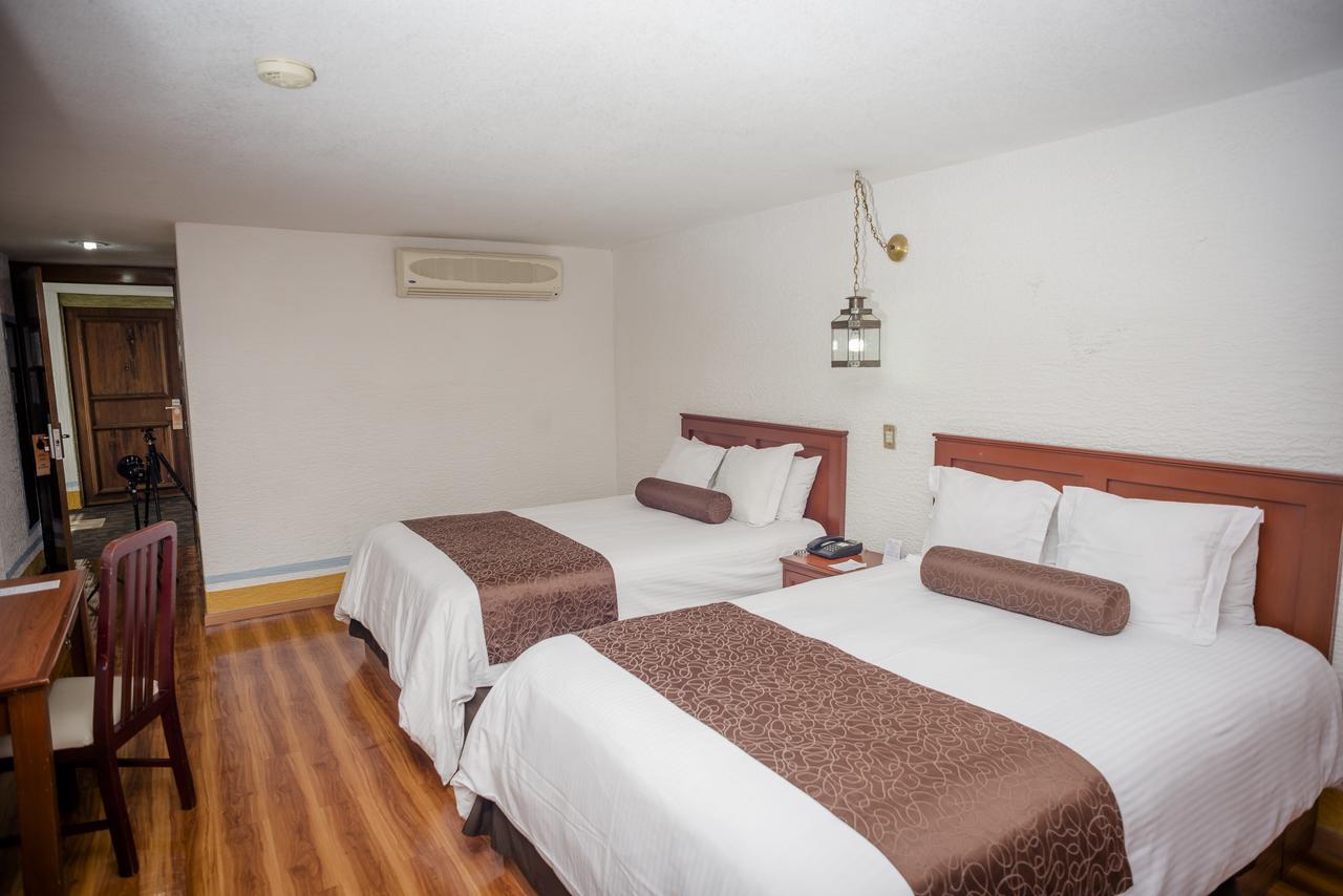 Howard Johnson By Wyndham Morelia Calle Real Ngoại thất bức ảnh