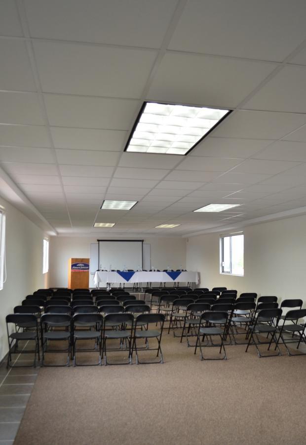 Howard Johnson By Wyndham Morelia Calle Real Ngoại thất bức ảnh